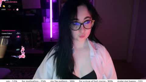 Snapshot of el_sweety chatting on February 2026 12:53:02 PM If you like it when I meow give me a thumbs up online show from February 2026 12:53:02 PM