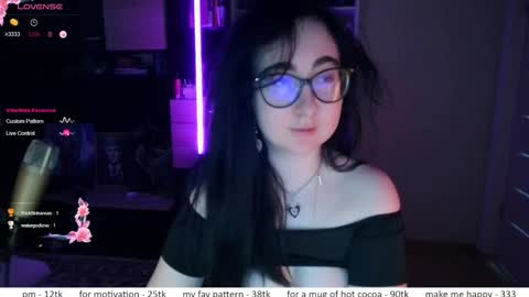Snapshot of el_sweety chatting on February 2026 12:58:02 PM If you like it when I meow give me a thumbs up online show from February 2026 12:58:02 PM
