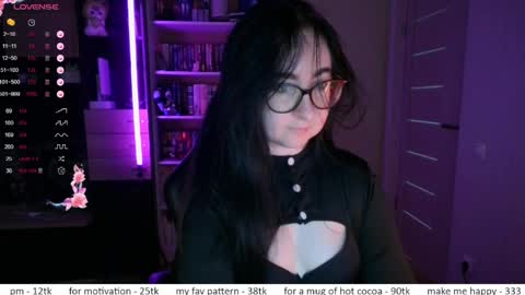 Snapshot of el_sweety chatting on April 2026 10:20:02 AM If you like it when I meow give me a thumbs up online show from April 2026 10:20:02 AM