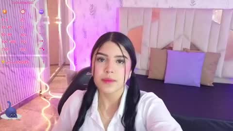 Snapshot of ela_tay1 chatting on April 2026 05:21:02 PM ela_tay1 online show from April 2026 05:21:02 PM