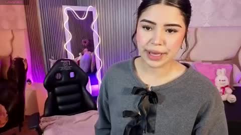 Snapshot of ela_tay1 chatting on April 2026 07:09:02 PM ela_tay1 online show from April 2026 07:09:02 PM
