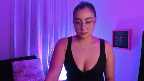 Elaia online show from October 2025 03:51:02 AM