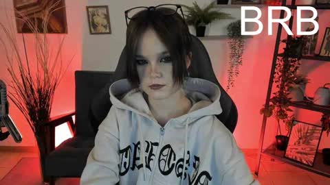 Your sweet girl online show from December 2024 11:36:01 PM