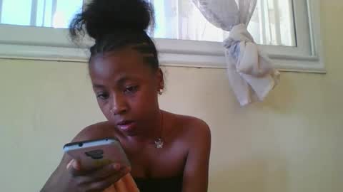 elalia1234 online show from December 2025 06:00:01 AM