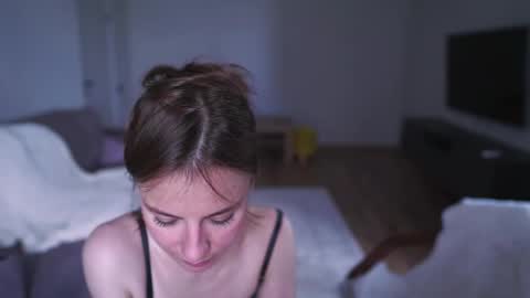 Snapshot of elannand chatting on May 2026 10:36:01 AM ELA 3 online show from May 2026 10:36:01 AM