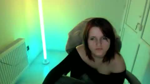 Snapshot of elara_muse chatting on May 2026 06:51:02 AM Evie online show from May 2026 06:51:02 AM