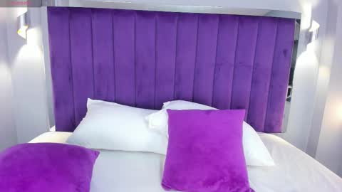 Ela online show from October 2025 04:31:02 AM