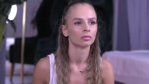 elarashine online show from September 2025 09:04:02 PM