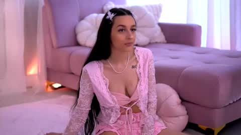 Snapshot of elaravixen chatting on March 2026 12:34:01 PM Ela online show from March 2026 12:34:01 PM