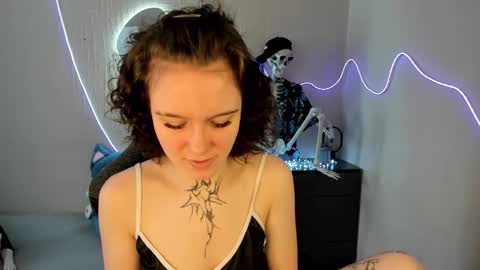 elastikiss online show from March 2026 05:44:01 AM