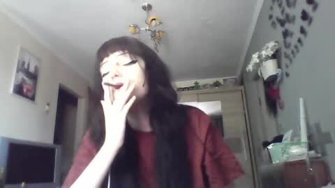 Lia online show from May 2026 07:27:02 AM