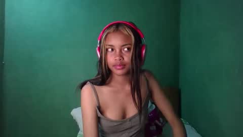 Snapshot of eldie69 chatting on May 2026 07:00:02 PM eldie69 online show from May 2026 07:00:02 PM
