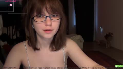 Snapshot of electric_woman chatting on June 2026 06:58:01 PM Aleksa online show from June 2026 06:58:01 PM