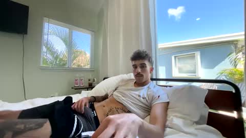 electron448 online show from October 2025 07:03:01 PM