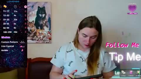 Snapshot of elena_maeer chatting on June 2026 08:37:02 AM Elena online show from June 2026 08:37:02 AM