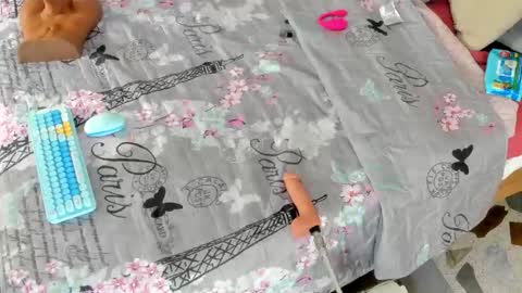 Elena online show from October 2025 07:54:01 PM