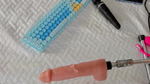 Elena online show from October 2025 07:12:02 PM