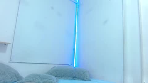 elena_wolff online show from November 2025 11:55:02 AM