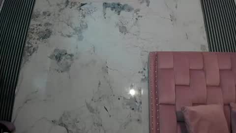 elena_wolff online show from November 2025 12:05:01 PM