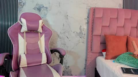 elena_wolff online show from December 2025 11:47:01 AM