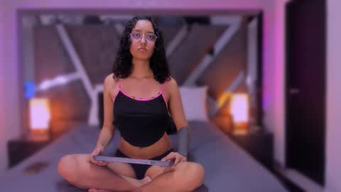 elenacortez online show from December 2025 12:59:02 AM