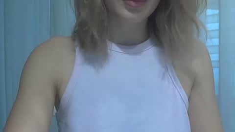 Snapshot of elenadream4990 chatting on March 2026 06:19:01 AM elenadream4990 online show from March 2026 06:19:01 AM