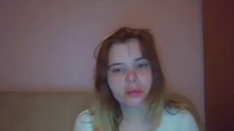 Elena online show from November 2025 05:14:01 PM