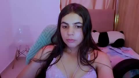 Snapshot of elenna_hotx chatting on June 2026 06:24:02 PM agnes online show from June 2026 06:24:02 PM