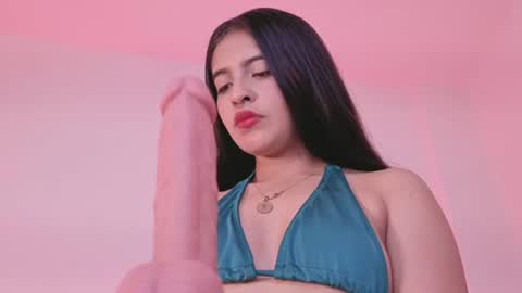 Snapshot of elenna_salvatoree chatting on July 2026 02:10:01 PM Elena online show from July 2026 02:10:01 PM
