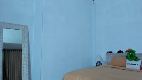 Eleonora online show from January 2025 11:50:02 AM