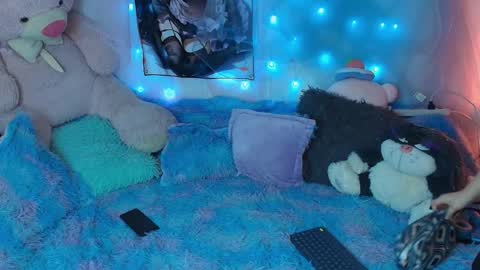 Snapshot of elfen_miu chatting on October 2025 10:03:02 AM miu online show from October 2025 10:03:02 AM