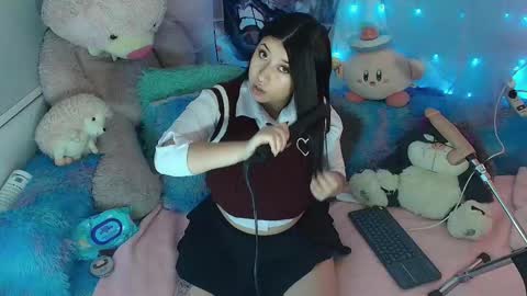 Snapshot of elfen_miu chatting on November 2025 12:46:02 AM miu online show from November 2025 12:46:02 AM