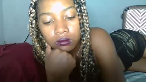 Snapshot of elia011 chatting on January 2025 11:29:01 PM elia011 online show from January 2025 11:29:01 PM