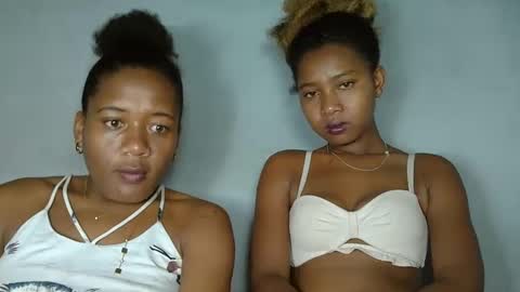 Snapshot of elia011 chatting on February 2025 09:28:01 PM elia011 online show from February 2025 09:28:01 PM