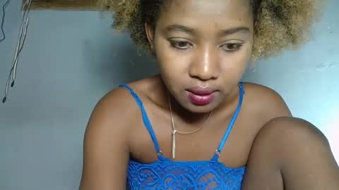 Snapshot of elia011 chatting on February 2025 04:50:02 PM elia011 online show from February 2025 04:50:02 PM