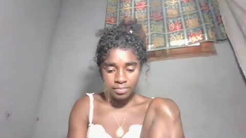 Snapshot of elia011 chatting on November 2025 03:27:01 AM elia011 online show from November 2025 03:27:01 AM