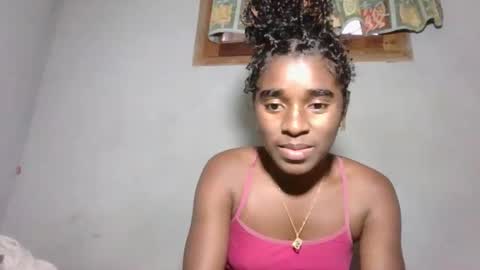 Snapshot of elia011 chatting on November 2025 02:28:01 PM elia011 online show from November 2025 02:28:01 PM