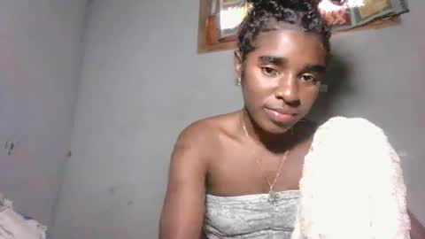 Snapshot of elia011 chatting on November 2025 12:36:02 PM elia011 online show from November 2025 12:36:02 PM