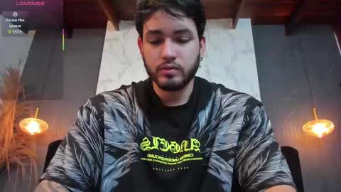 Elian online show from November 2025 12:20:01 PM