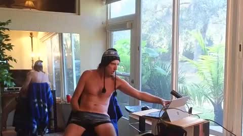 eliberator online show from March 2025 09:43:02 PM