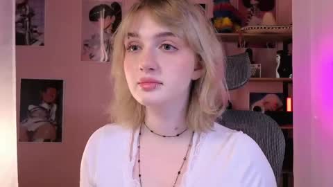 Ellie online show from April 2026 05:35:01 AM