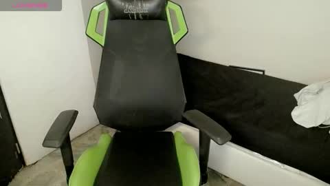 bby-santy online show from November 2025 08:41:02 PM