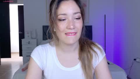 eliiih_ online show from September 2025 05:58:02 PM