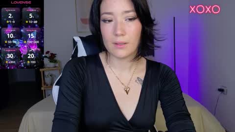 eliiih_ online show from October 2025 03:31:02 AM