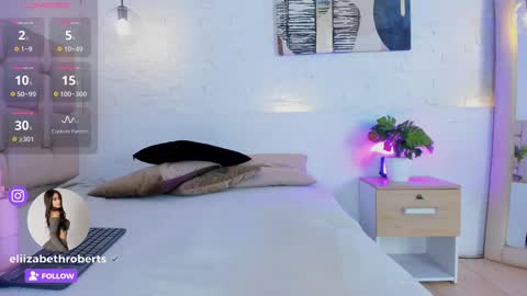 E L I I Z A B E T H   online show from February 2025 10:14:01 AM