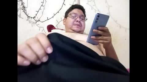 Snapshot of elimposstor chatting on February 2026 01:25:01 PM elimposstor online show from February 2026 01:25:01 PM