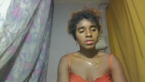 Snapshot of elina981 chatting on April 2026 06:00:02 AM elina981 online show from April 2026 06:00:02 AM