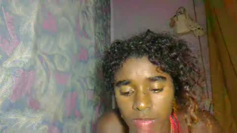 Snapshot of elina981 chatting on April 2026 08:58:01 PM elina981 online show from April 2026 08:58:01 PM