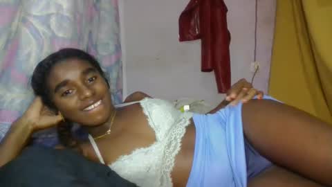 Snapshot of elina981 chatting on April 2026 11:33:02 PM elina981 online show from April 2026 11:33:02 PM