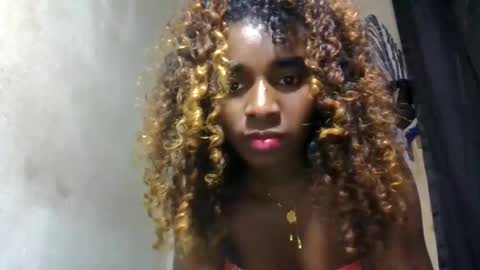 Snapshot of elina981 chatting on June 2026 09:26:01 AM elina981 online show from June 2026 09:26:01 AM